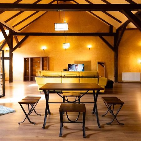 The Attic - Large Open-Space In The Old Town Of Brasov, Minutes Away From The Black Church Екстер'єр фото