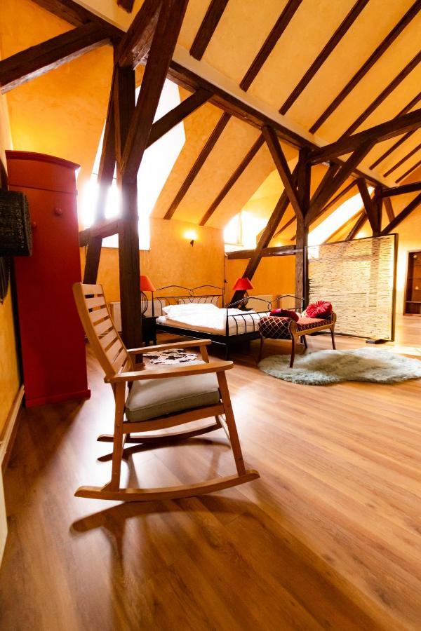 The Attic - Large Open-Space In The Old Town Of Brasov, Minutes Away From The Black Church Екстер'єр фото